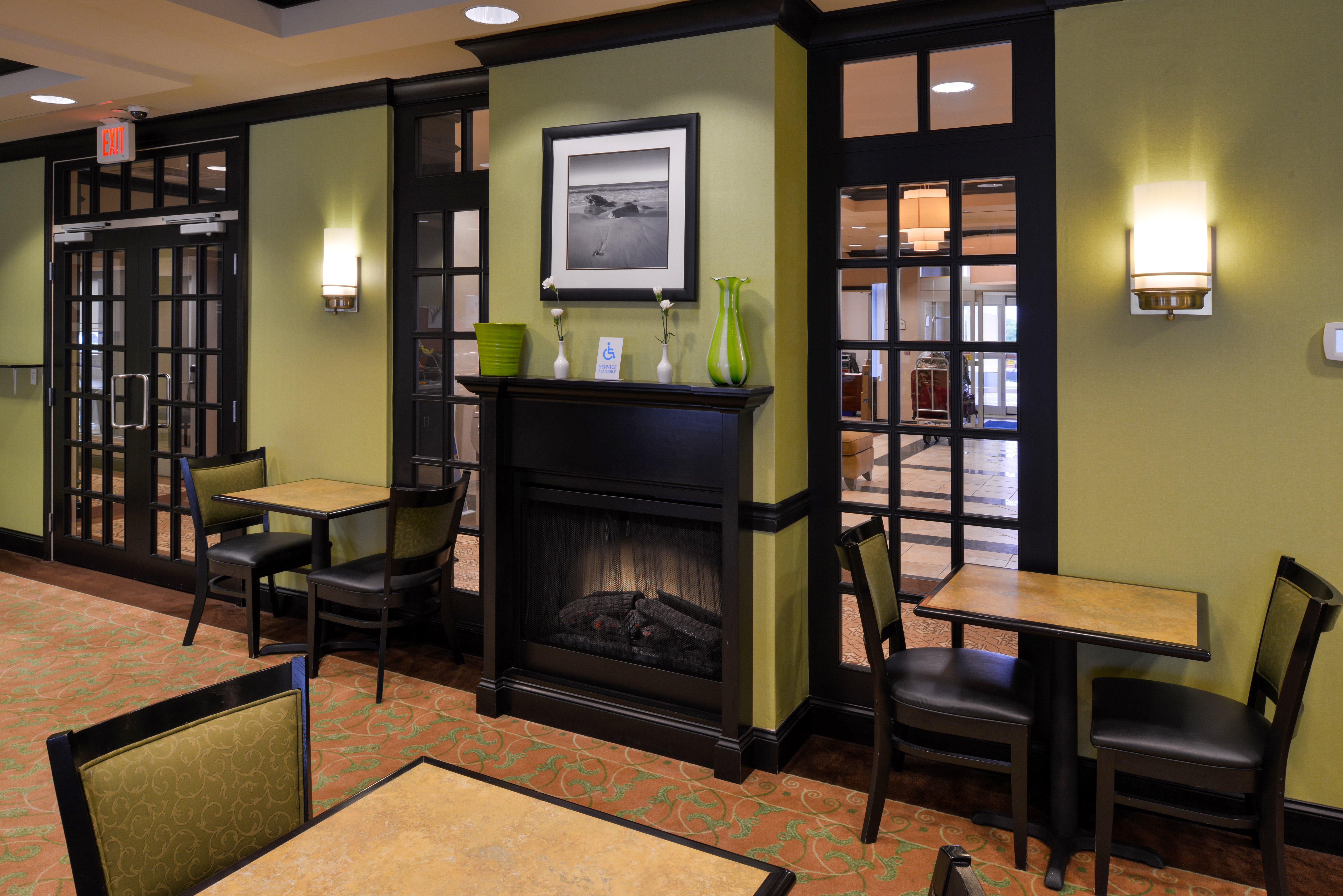 Holiday Inn Express & Suites Halifax Airport By Ihg Enfield Buitenkant foto