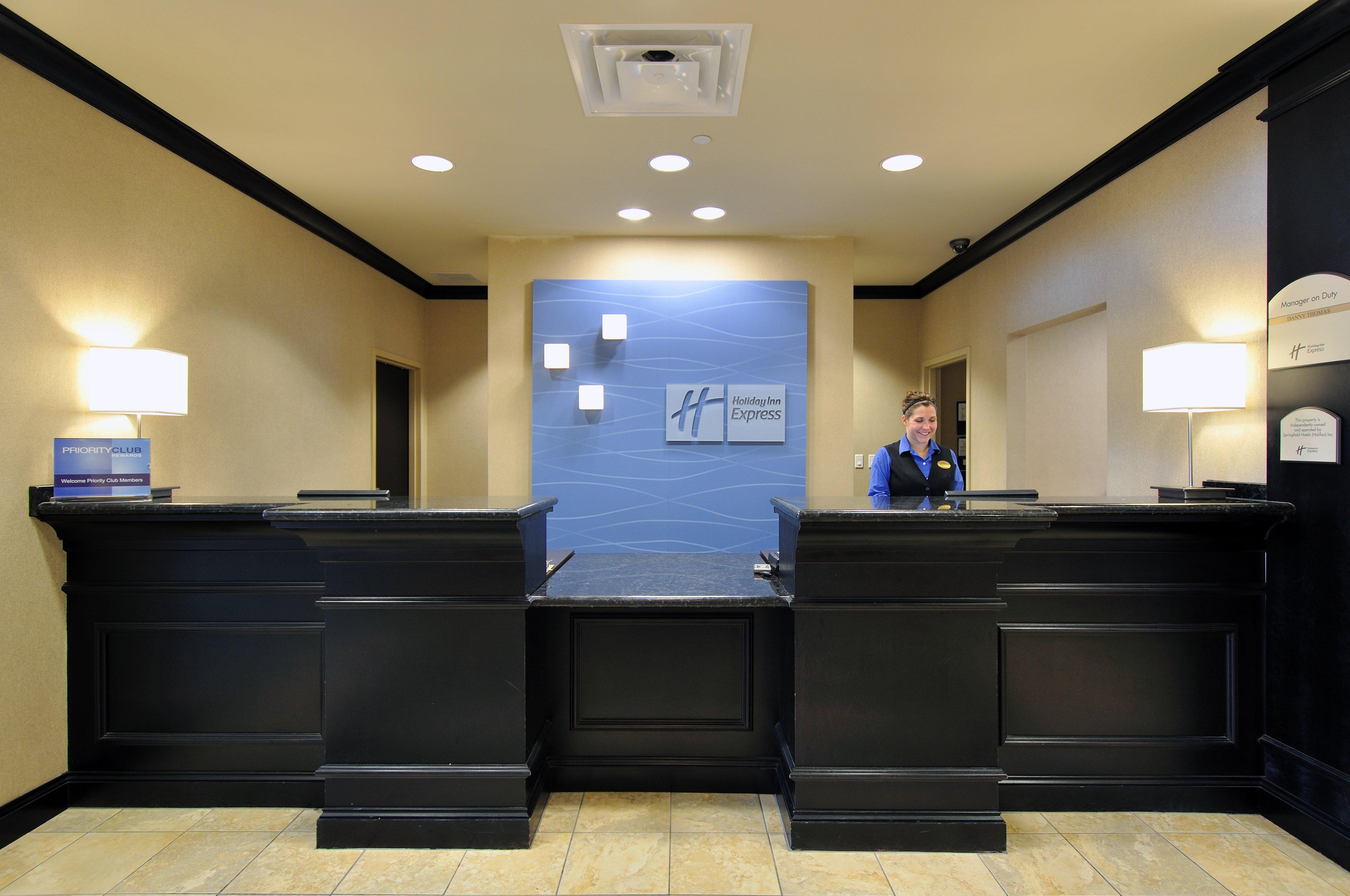 Holiday Inn Express & Suites Halifax Airport By Ihg Enfield Buitenkant foto