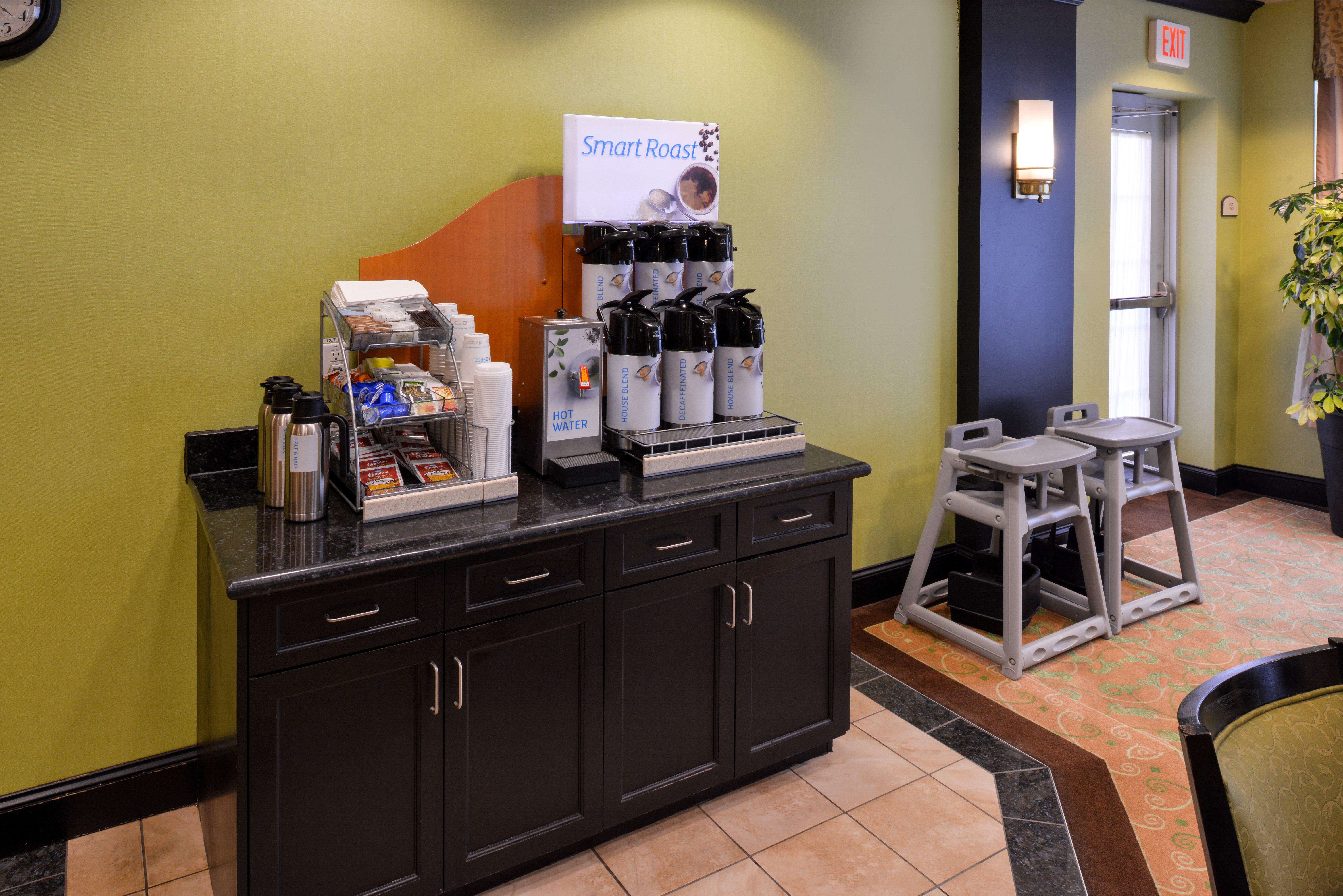 Holiday Inn Express & Suites Halifax Airport By Ihg Enfield Buitenkant foto