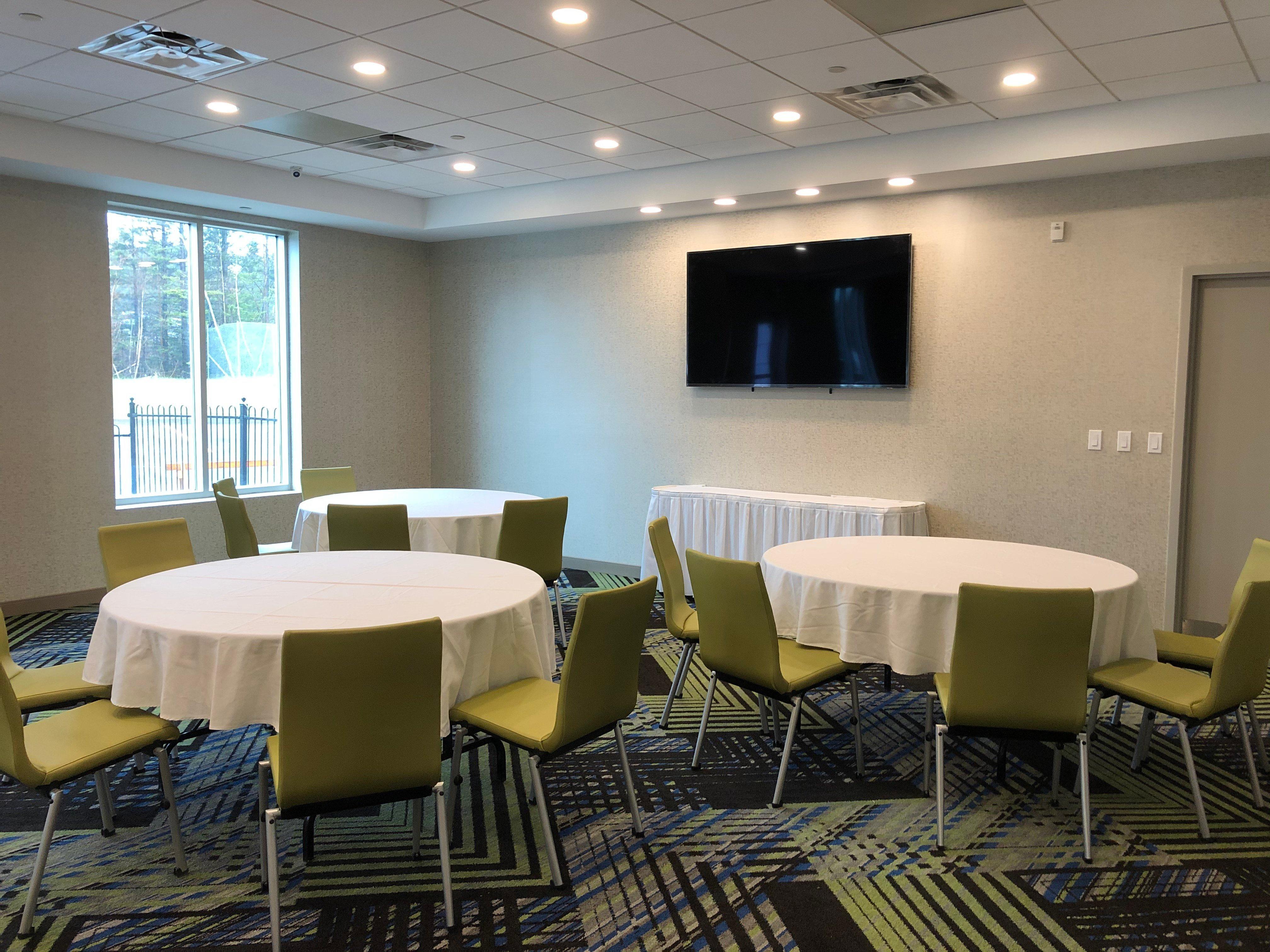 Holiday Inn Express & Suites Halifax Airport By Ihg Enfield Buitenkant foto